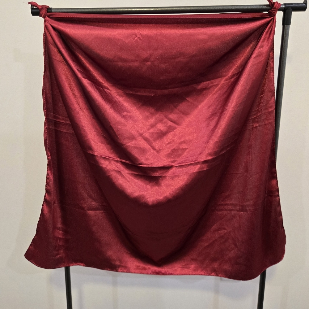 3/20$ - Elegant Maroon Satin Scarf
